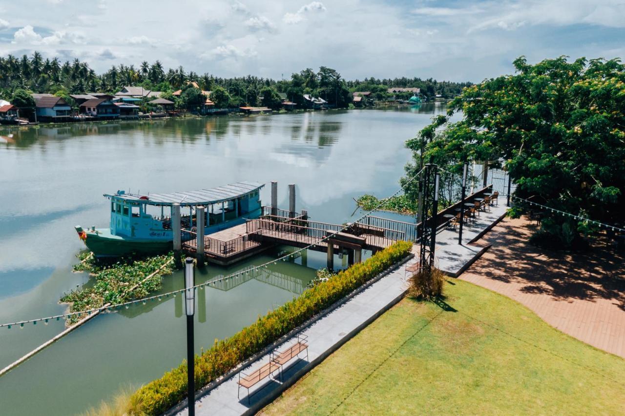 Na Tree Tara Riverside Resort Amphawa Damnoensaduak Eksteriør billede