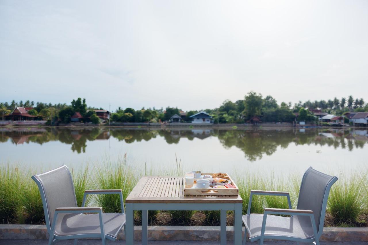 Na Tree Tara Riverside Resort Amphawa Damnoensaduak Eksteriør billede