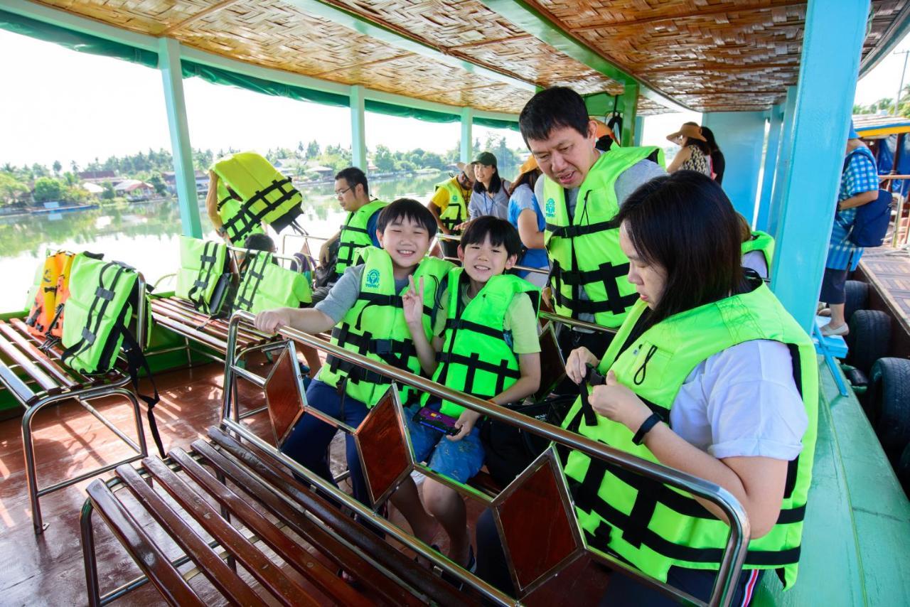 Na Tree Tara Riverside Resort Amphawa Damnoensaduak Eksteriør billede